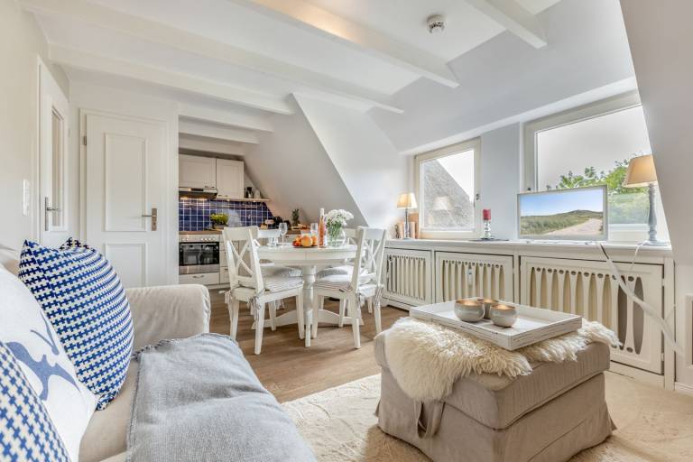 Komfortable Ferienwohnung Mareyke unter Reet lädt zum Entspannen ein. — photo 4