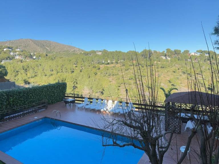 Villa with private pool, terrace & yard | Perfect for remote work — photo 5