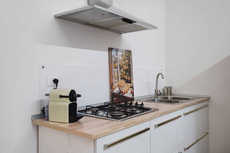 Beautiful apartment with barbeque, fast internet & yard | Pets are welcome — photo 4