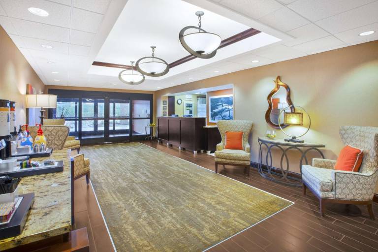 Hampton Inn Marietta — photo 3