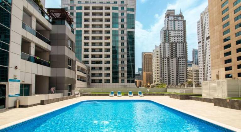 Charming holiday apartment with private pool & patio | Suitable for remote work | Pet-friendly — photo 4