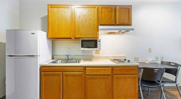 Extended Stay America Select Suites - Phoenix - North — photo 2