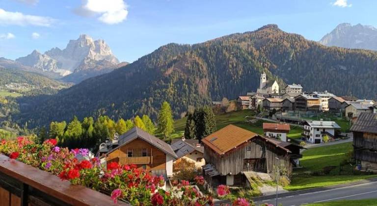 Rental apartment with patio | Suitable for remote work in Rocca Pietore