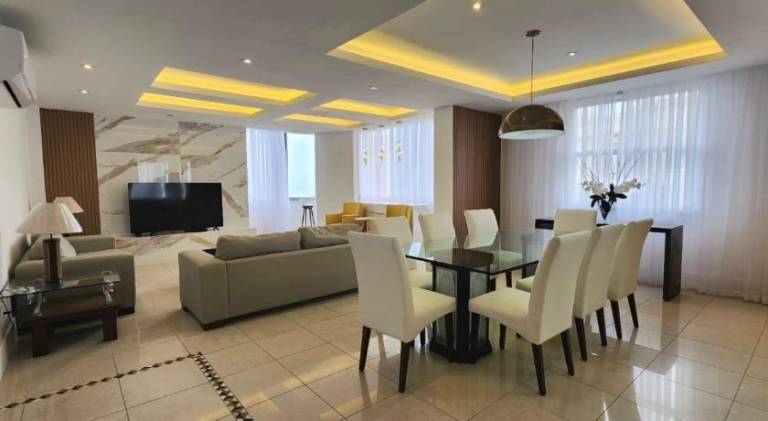 Rental apartment with 3 rooms for 8 persons in Leme