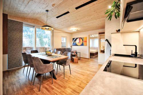 Beautiful apartment with patio & yard | Close to the ski | Pets are welcome — photo 2