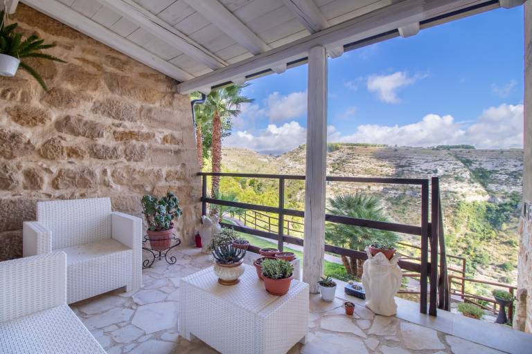 Holiday Home 'Chibao House' with Private Pool, Mountain View, Garden and Wi-Fi — photo 3