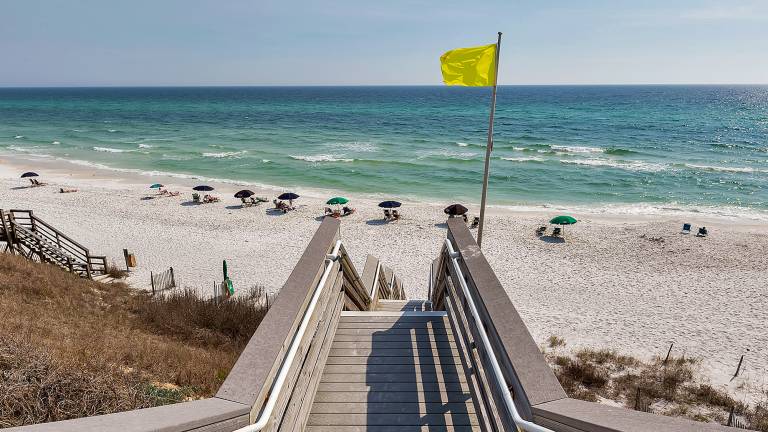4BR Pet-Friendly Retreat on 30A, Steps from Beach & Pool — photo 3