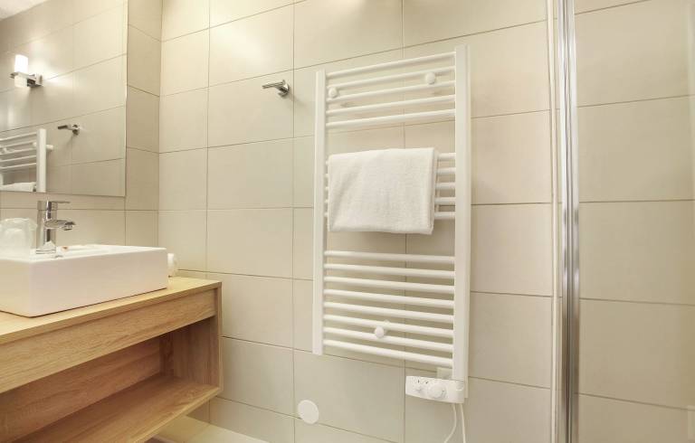 Condo with sauna & pool — photo 5
