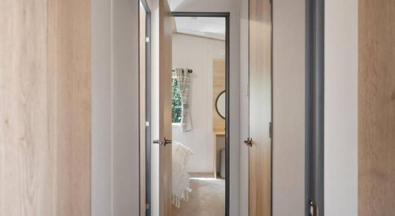 Chalet with 2 rooms for 4 persons — photo 4