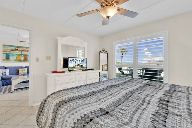 Child-friendly nice condo with private pool | Beach nearby | Pets allowed — photo 5