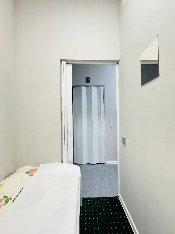 Center Capsule Hostel — photo 2