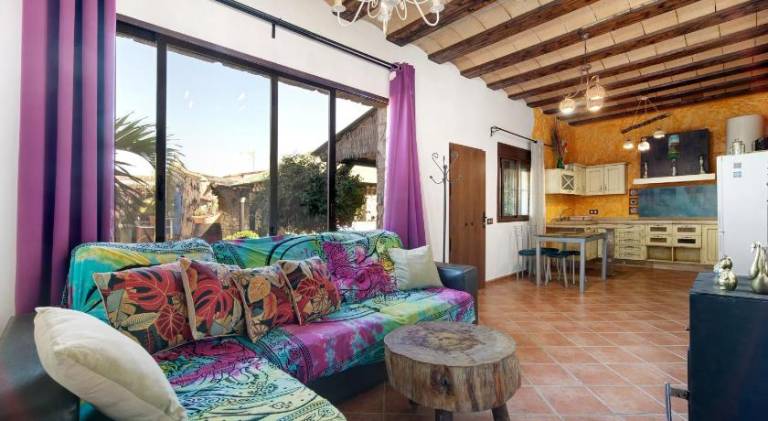 Vacation home with yard, grill & private pool | Suitable for remote work | Pets are welcome — photo 3