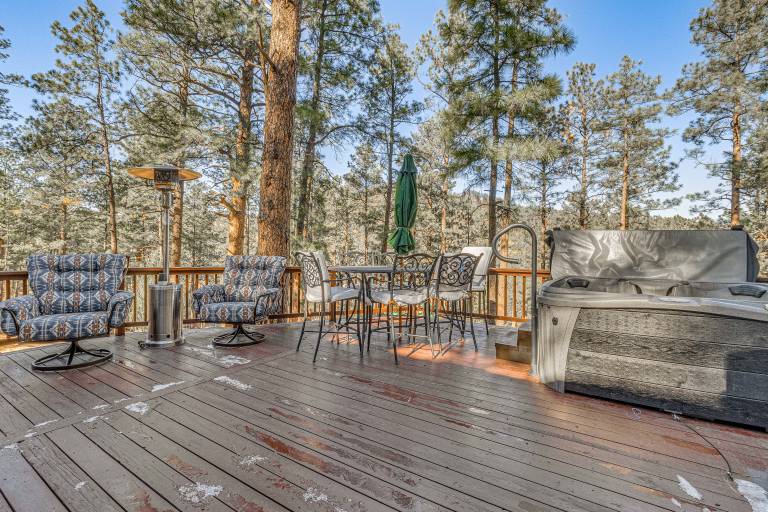 Hot Tub, Spacious Deck: Woodsy Haven in Ruidoso! — photo 3
