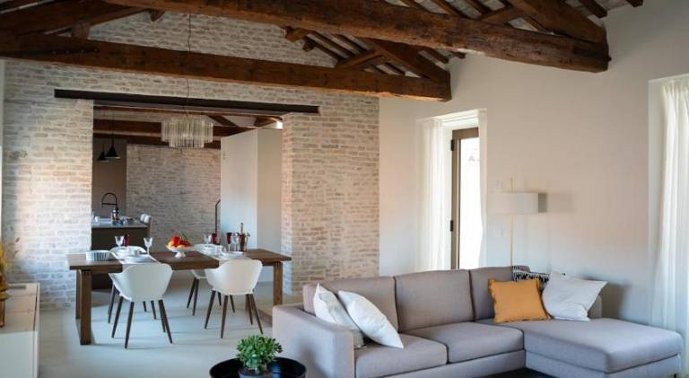 Fully equipped holiday apartment with hot tub & patio | Pet-friendly in Rimini