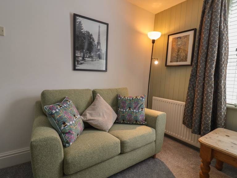 Children-friendly cottage with garden | Beach view | Beach nearby | Pets allowed — photo 4