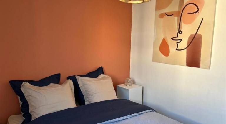 Rental apartment with 1 room for 4 persons in Calais