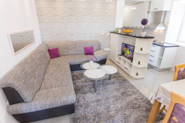 Apartament Doli