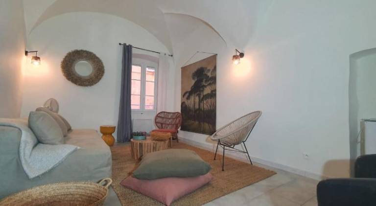 Apartment with 1 room for 4 persons — photo 2