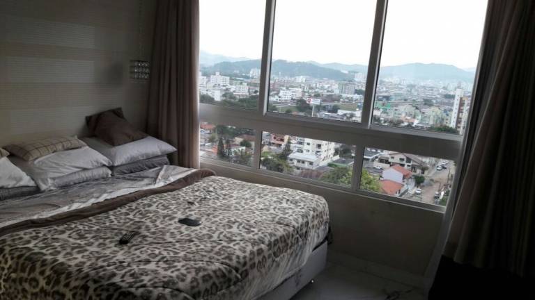 Quarto particular  Balneário Camboriú