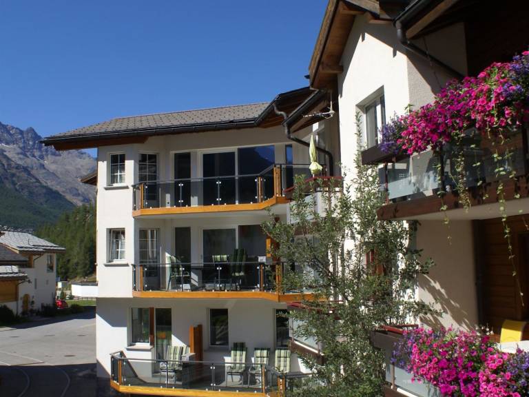 Apartment Saas-Grund