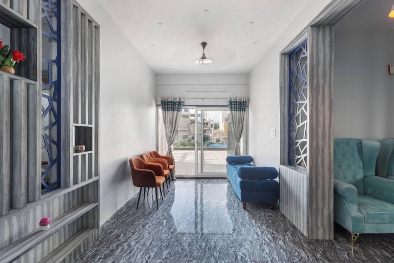 Apartment  4th T Block East