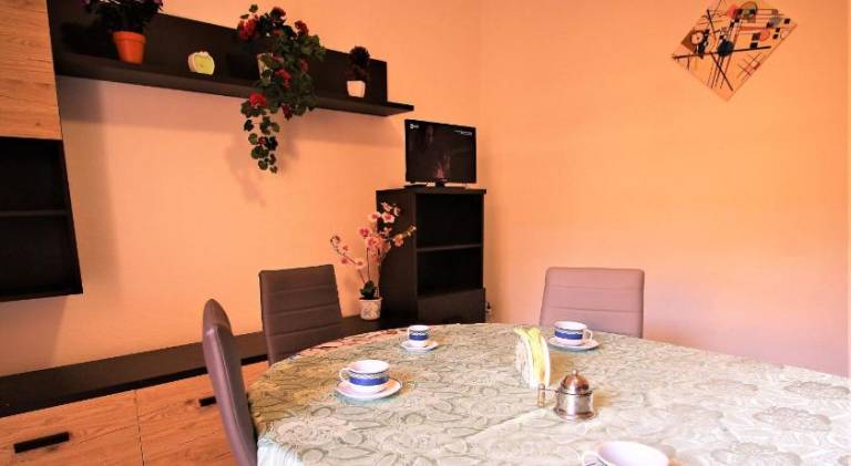 Ample apartment with patio | Next to the beach | Pets are welcome — photo 3