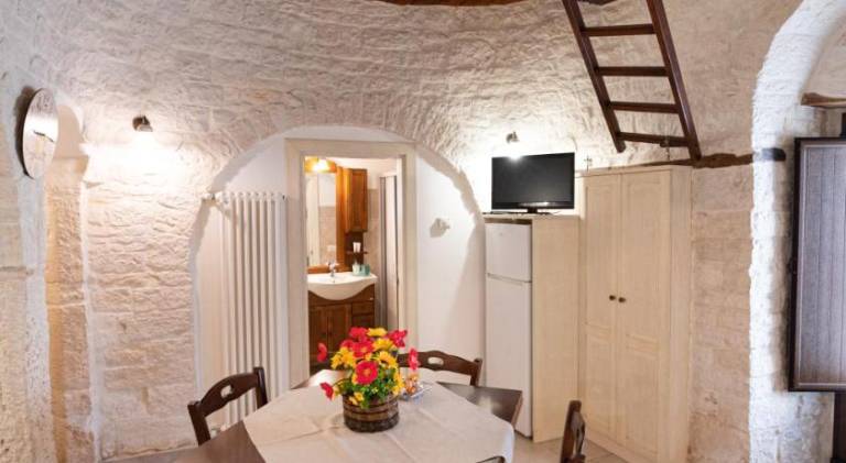 Apartment with 2 rooms for 4 persons — photo 3