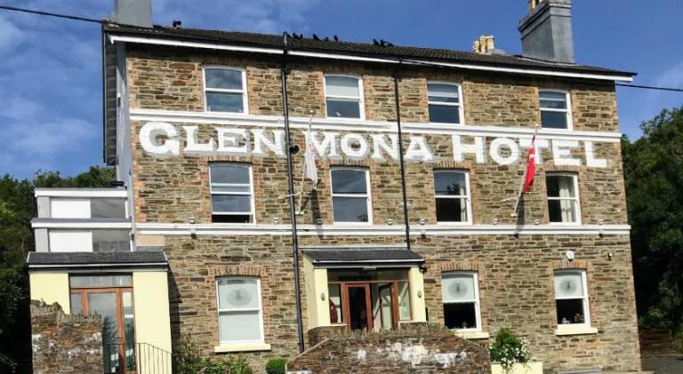 The Glen Mona Hotel