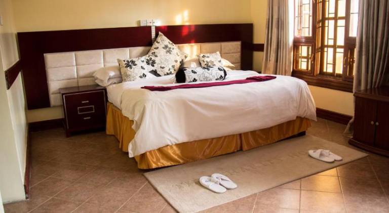 The Charity Hotel International — photo 2