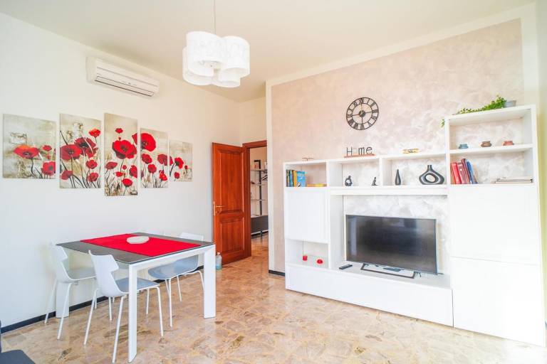 Fully equipped charming apartment with fast internet | Sea view | Next to the beach — photo 2