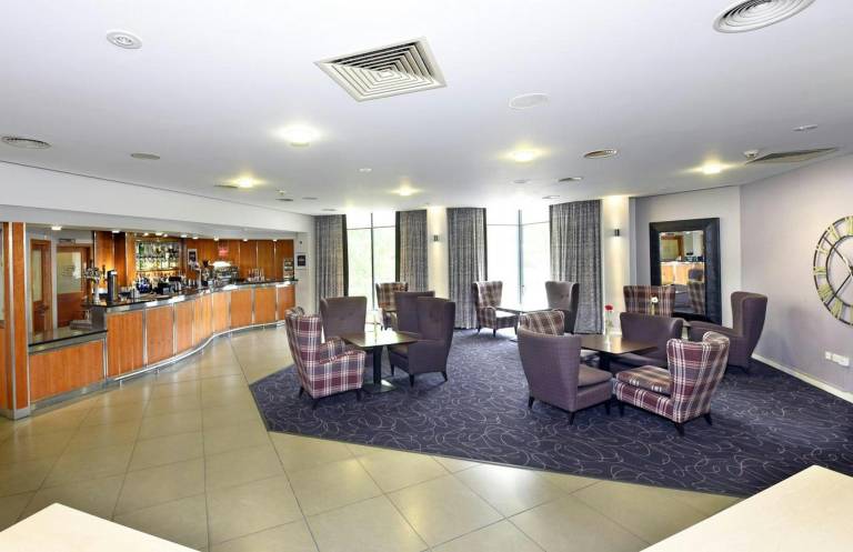 Stirling Court Hotel — photo 2