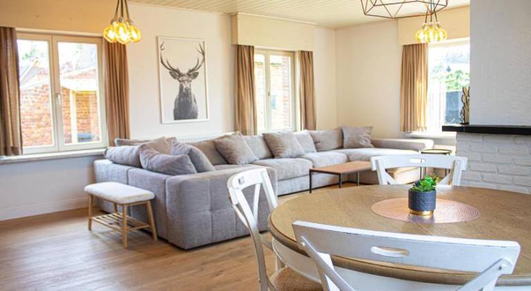 200 m&sup2; Ferienhaus