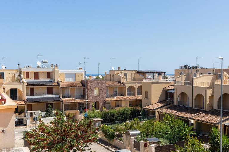 Apartment 'Attico D'amare' with Private Terrace, Wi-Fi and Air Conditioning — photo 5