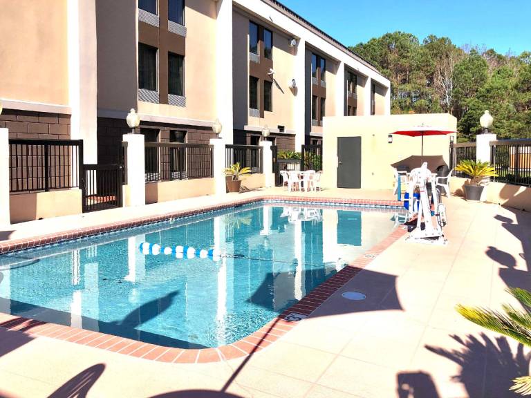 Comfort Inn Darien - North Brunswick — photo 2