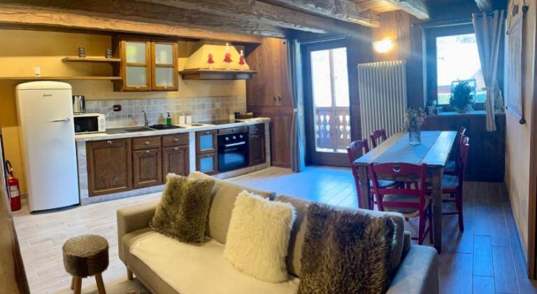Fully equipped beautiful rental apartment with garden, barbeque & patio | Suitable for remote work | Dogs allowed in Aosta