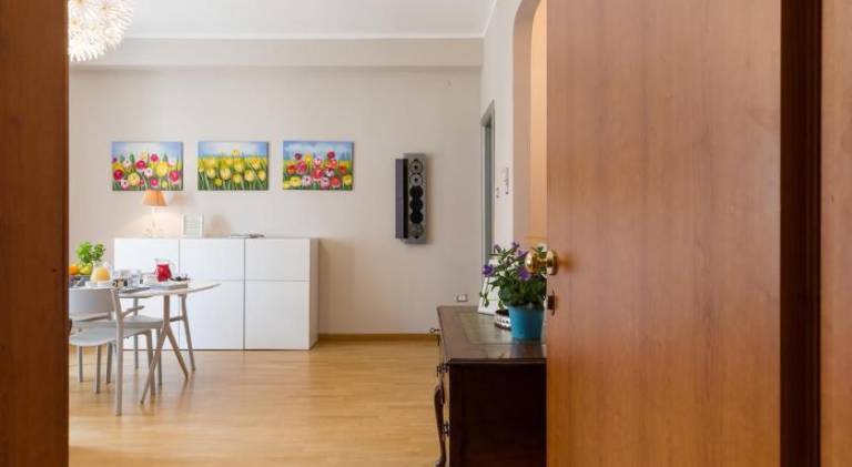 Holiday apartment with 2 rooms for 4 persons in Montesilvano