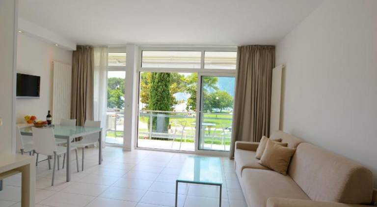 Wonderful holiday apartment | Next to the beach | Dogs allowed in Tenno