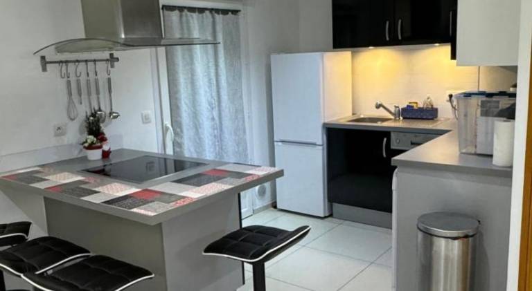 Villa with 2 rooms for 4 persons — photo 4
