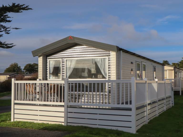 Cottage with yard | Beach view in Paignton