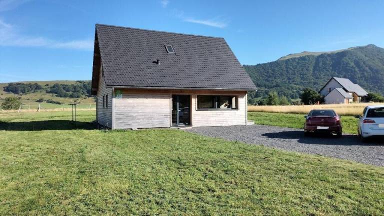 Maison de vacances Chambon-sur-Lac