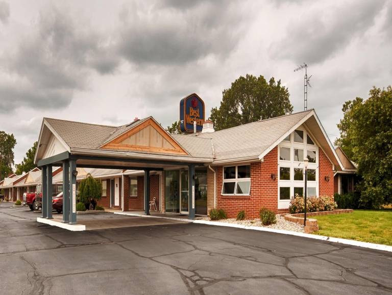 Days Inn by Wyndham Wauseon in Wauseon, OH