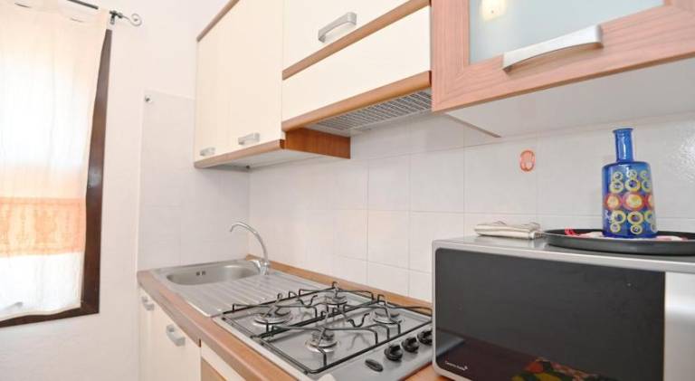 House with 2 rooms for 4 persons — photo 4