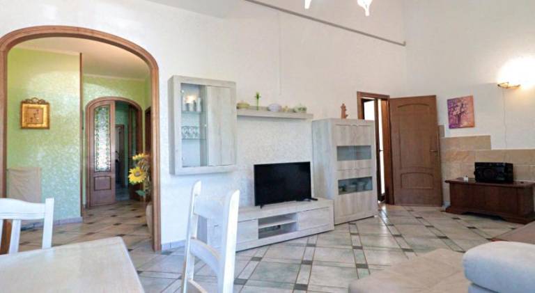 Fully equipped house with BBQ, patio & yard | Dogs allowed — photo 2