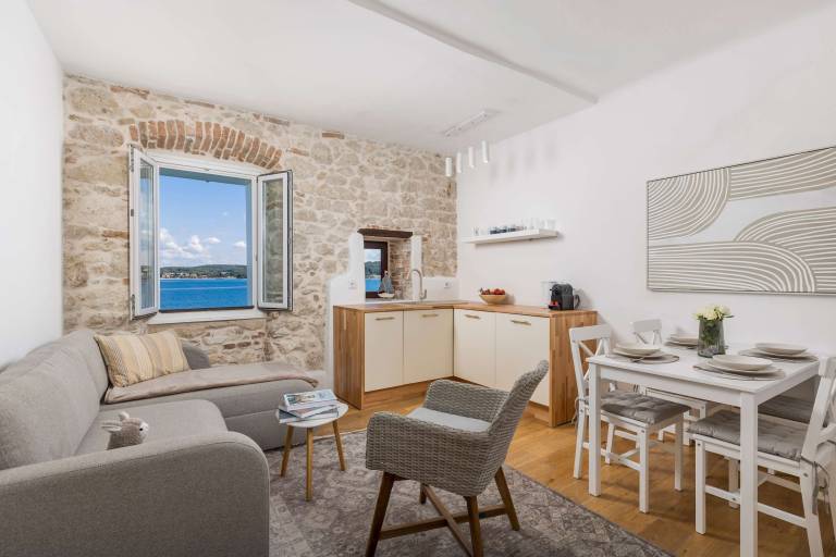 Family-oriented apartment | Sea view | Pet-friendly — photo 2