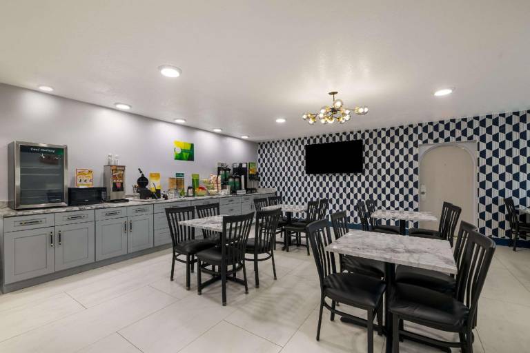 Quality Inn & Suites Altamonte Springs Orlando-North — photo 5