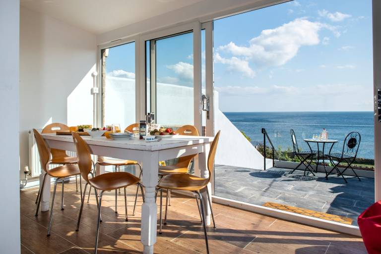 Cottage Whitsand Bay