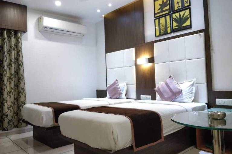 Hotel Royal Shelter