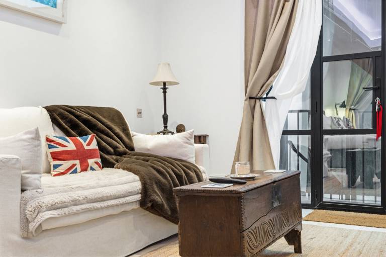 Studio flat  Knightsbridge