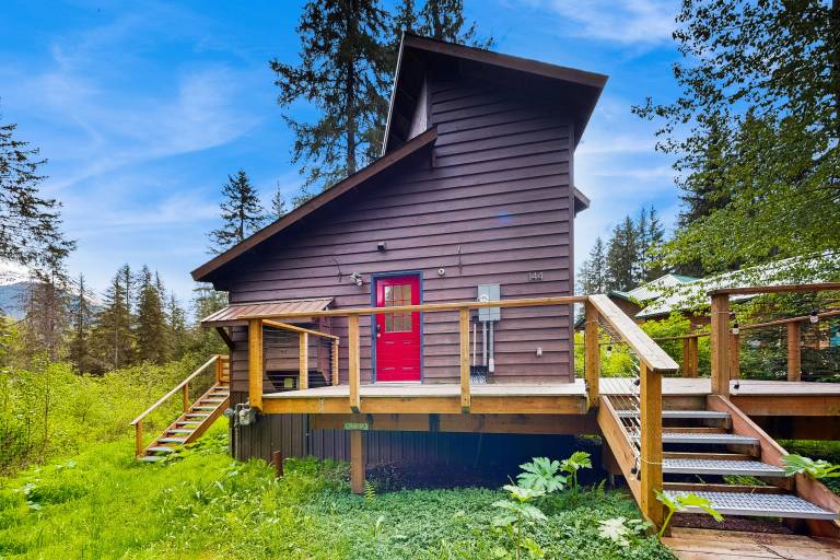 House  Girdwood