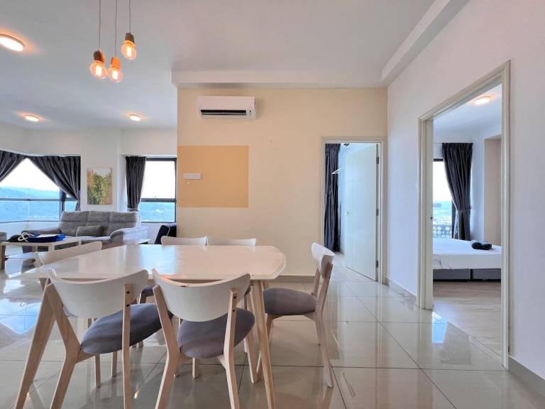Wonderful house with pool | Near Petaling Street | Pets allowed — photo 5